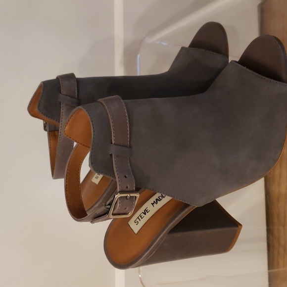 Steve Madden Booties Size 8.5M - Picture 3 of 9